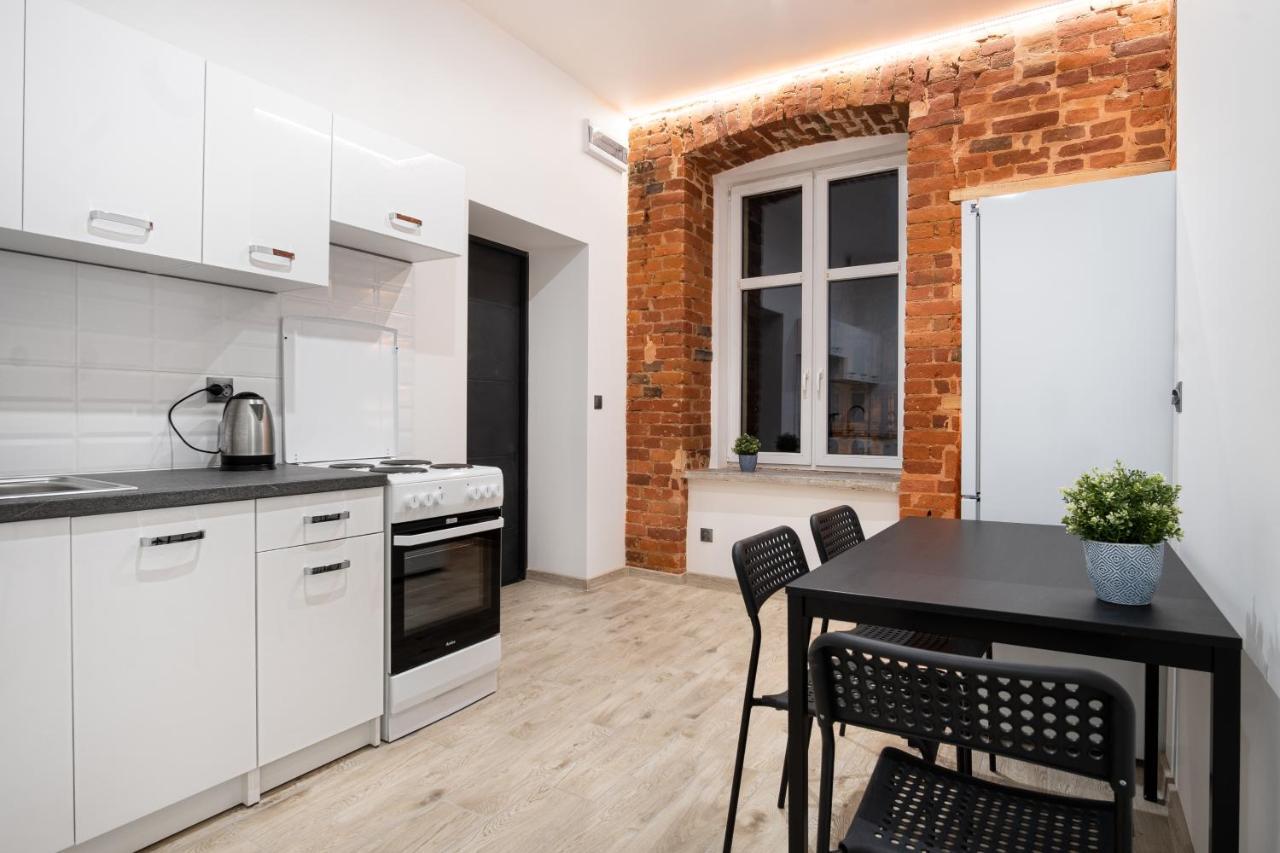 Revolution Aparts - Rewolucji 27 Lodz  Ngoại thất bức ảnh