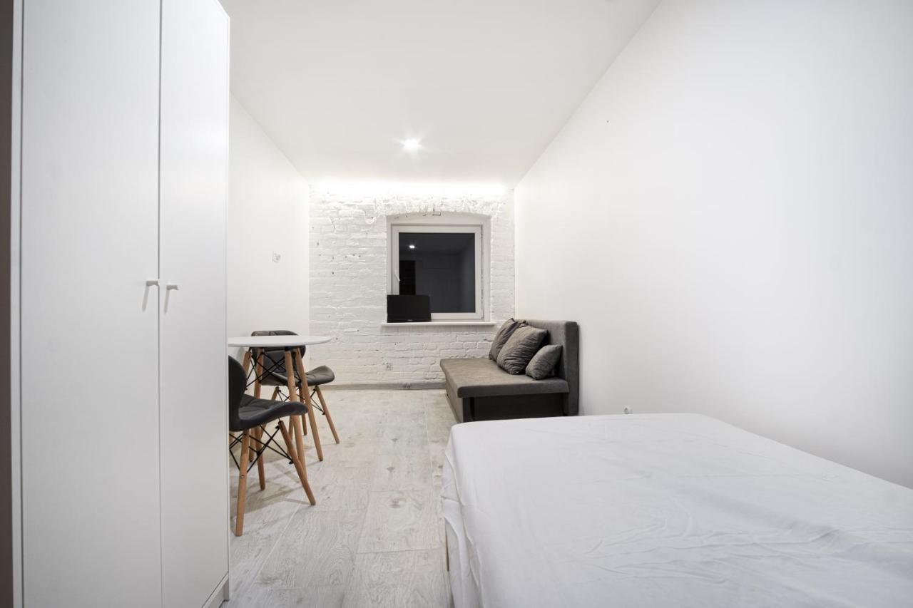 Revolution Aparts - Rewolucji 27 Lodz  Ngoại thất bức ảnh